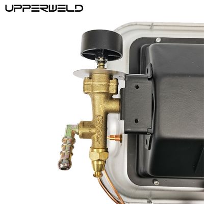 UP009G ポータブル 4.5kw ガスパティオヒーター 簡単に保管および輸送するための折りたたむデザイン
