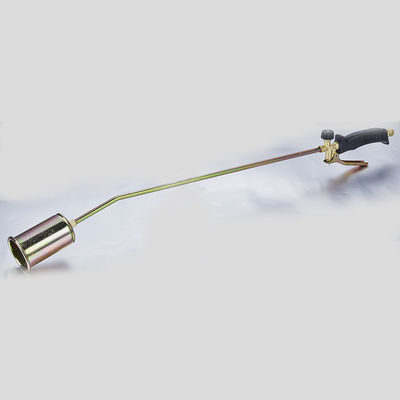 3200g/hの燃料消費量とプッシュボタンの点火器