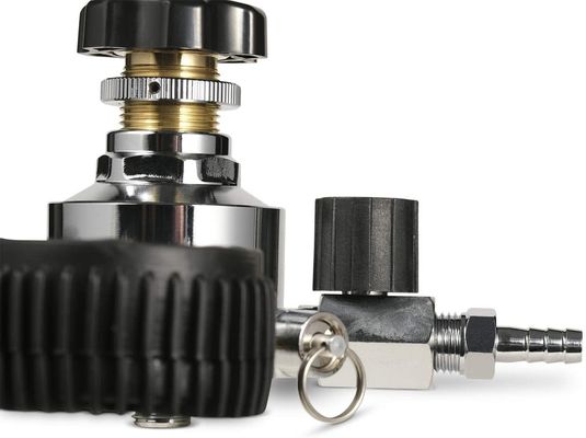 糸サイズ W21.8 G5/8 ビール樽とCO2タンクのための二重計 CO2抽出ビール調節器