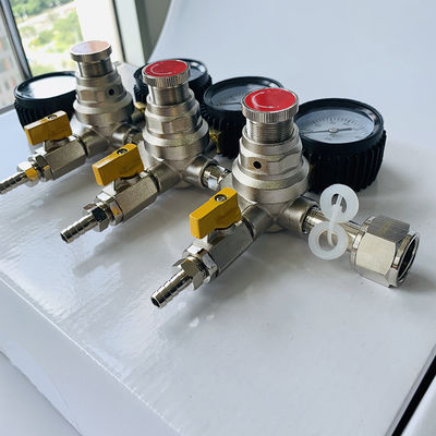 オーダーメイドの出口ナッツスクリュー CO2/ビールの圧縮器